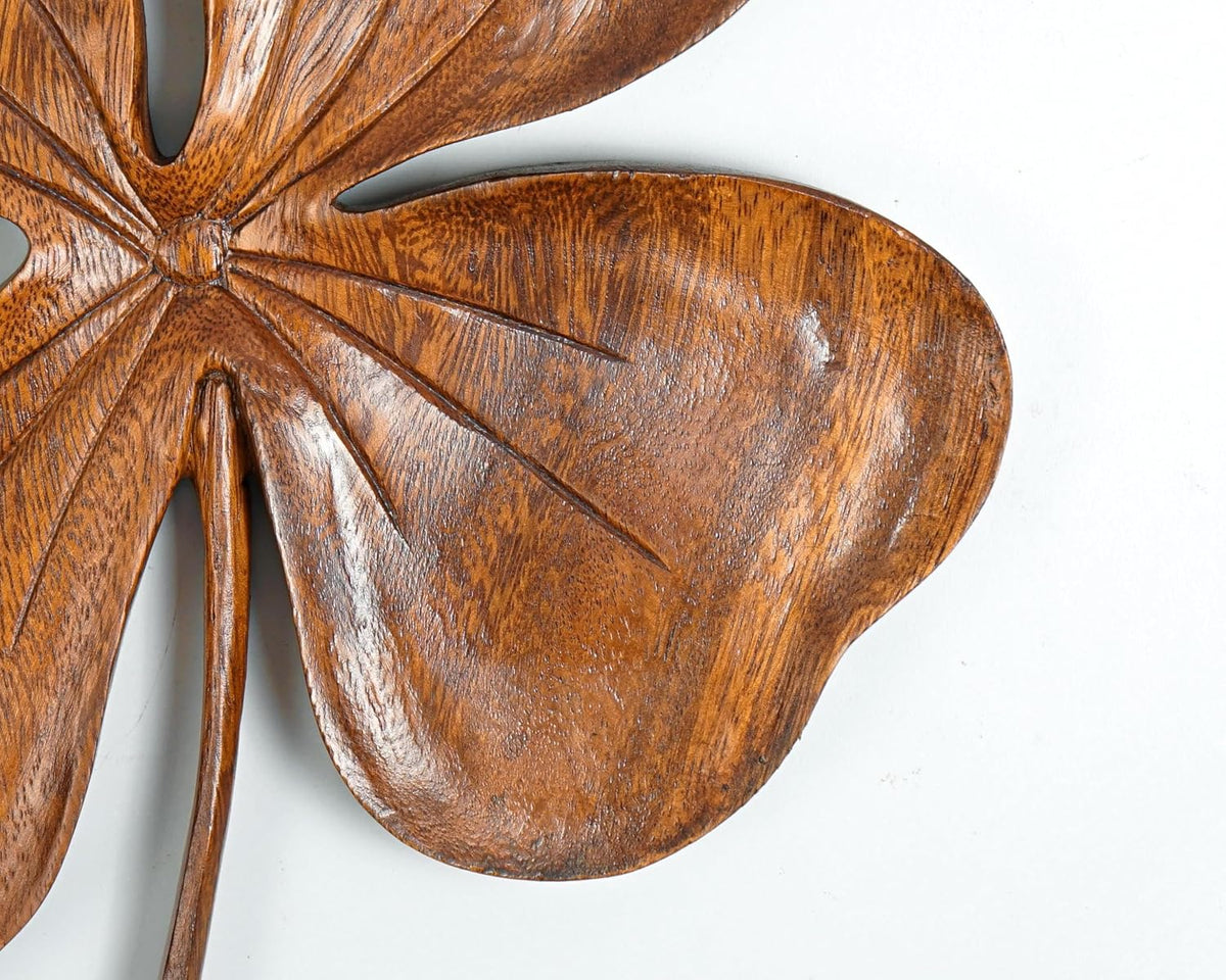kveer Wooden Four-Leaf Clover Wall Decor, Natural Wood Finish, Lucky Shamrock Home Decoration