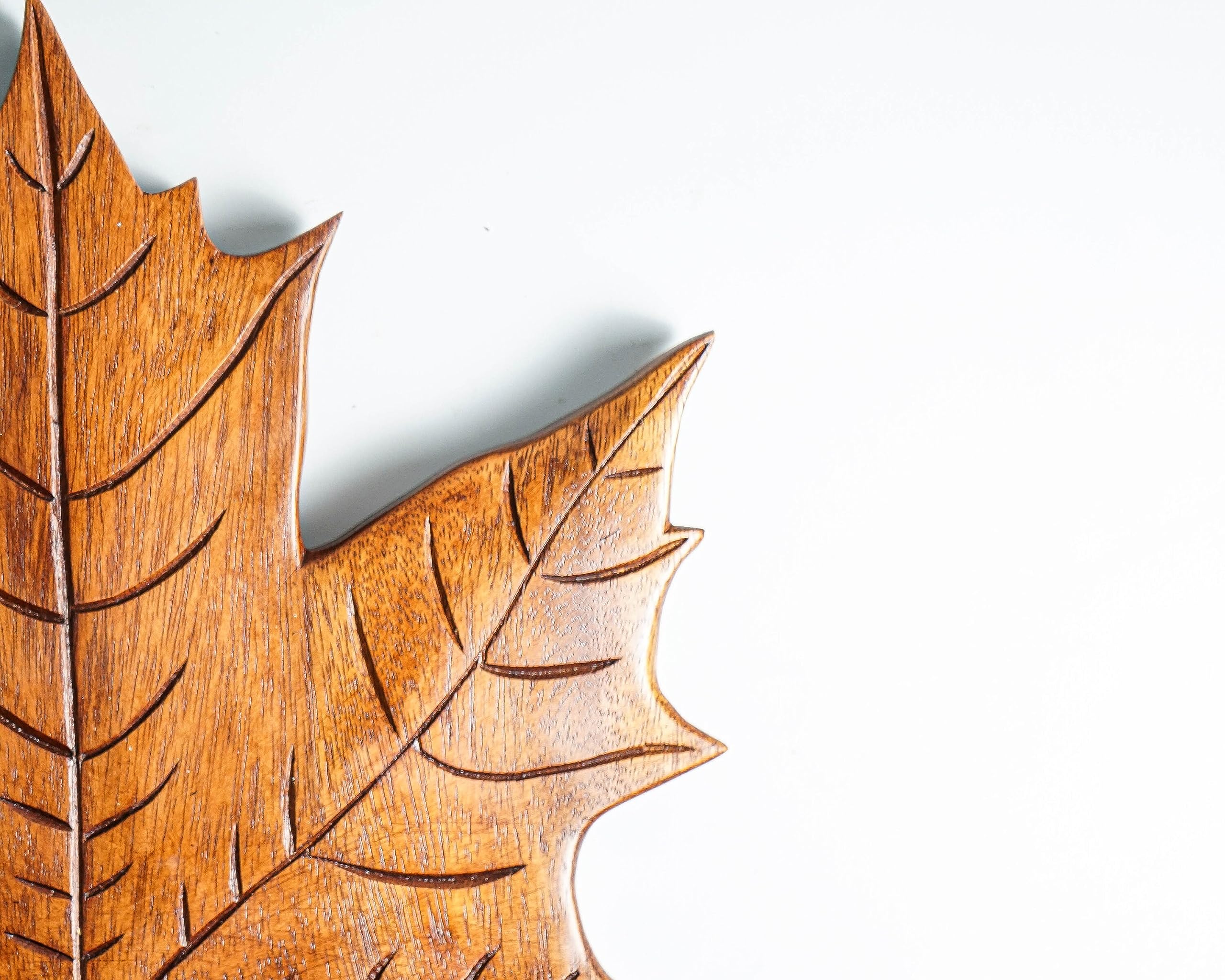 kveer SS Art Solid Wood Maple Leaf Wall Art | Wood Carving | Room Decor | Honey Finish
