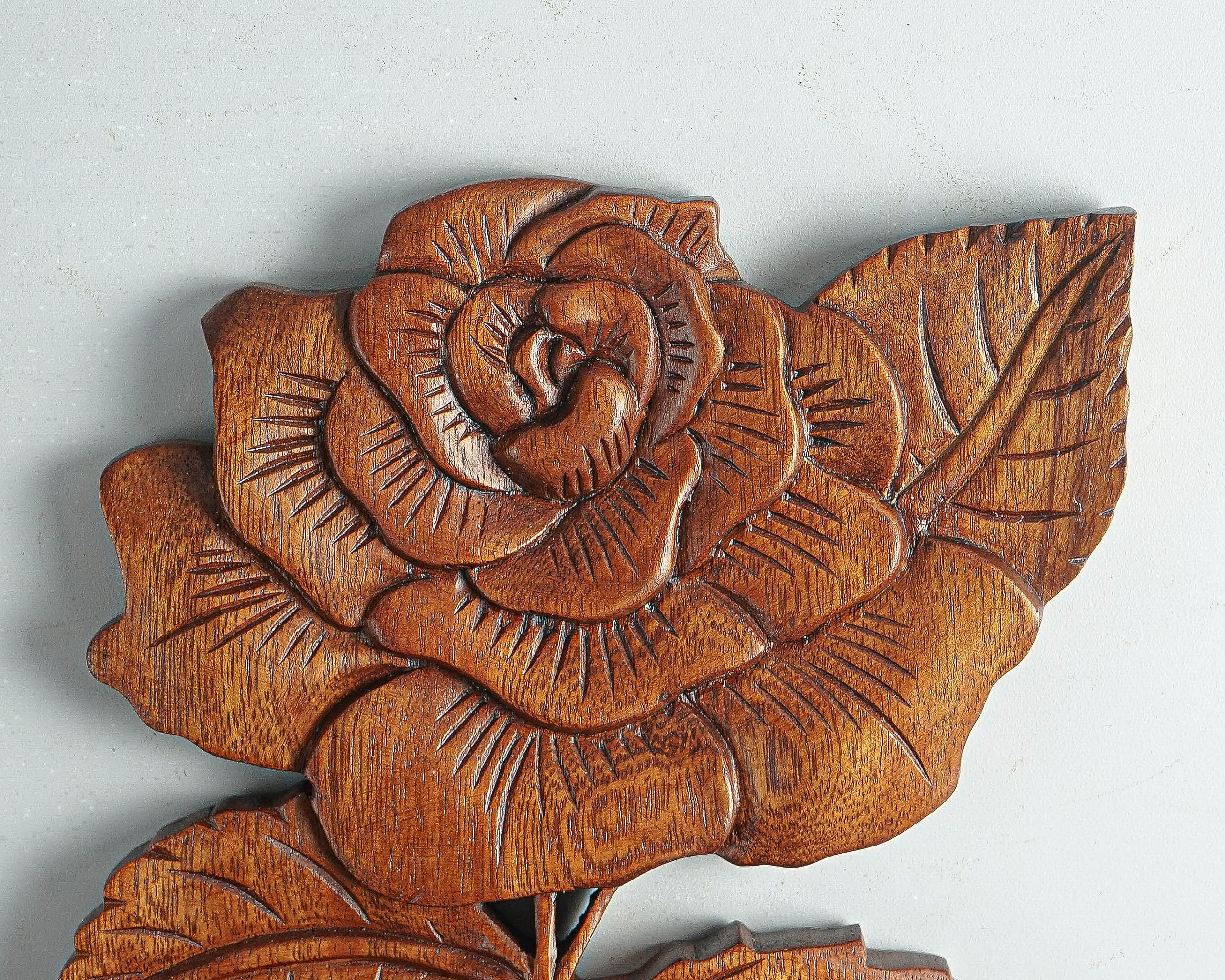 kveer SS Art Solid Wood Rose Flower Wall Art | Wood Carving | Room Decor | Honey Finish