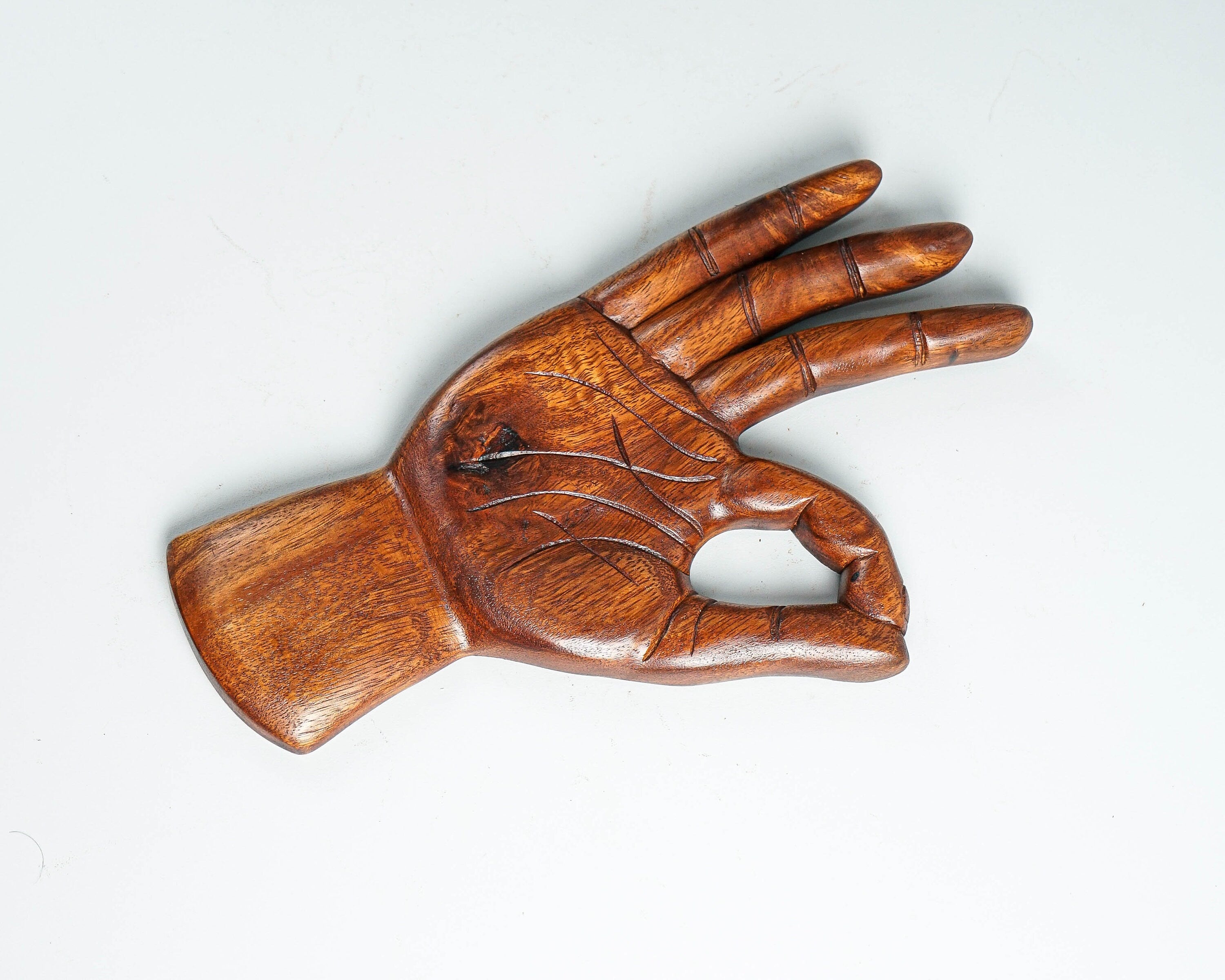 kveer WOOD Wooden Hand Wall Art – OK Gesture Carved Hand Sculpture – Solid Wood Decorative Wall Hanging for Home, Yoga Studio, Office, Meditation Room – Natural Brown Finish